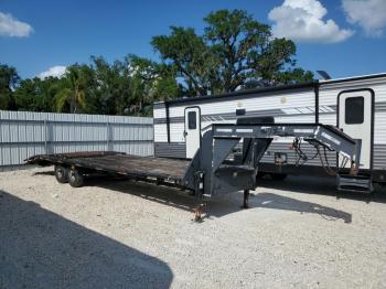  Salvage Load Max Gooseneck