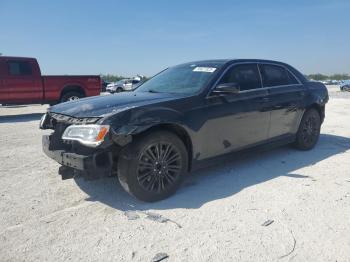  Salvage Chrysler 300