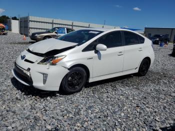  Salvage Toyota Prius