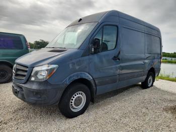  Salvage Mercedes-Benz Sprinter