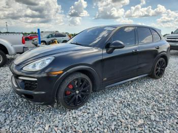  Salvage Porsche Cayenne