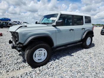  Salvage Ford Bronco
