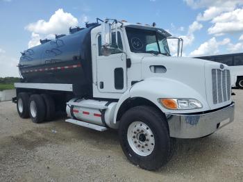  Salvage Peterbilt 335