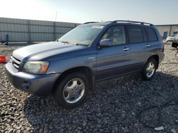 Salvage Toyota Highlander