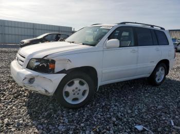  Salvage Toyota Highlander