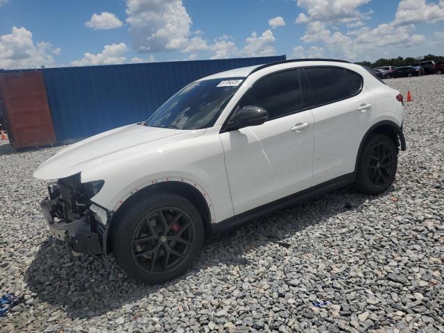  Salvage Alfa Romeo Stelvio