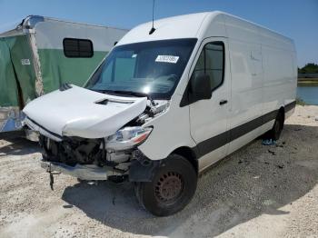  Salvage Mercedes-Benz Sprinter