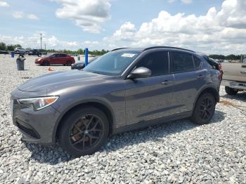  Salvage Alfa Romeo Stelvio