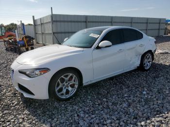  Salvage Alfa Romeo Giulia
