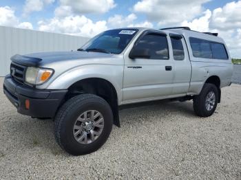  Salvage Toyota Tacoma