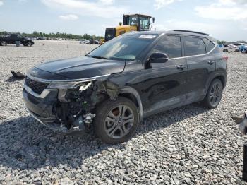  Salvage Kia Seltos