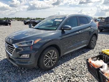  Salvage Hyundai TUCSON