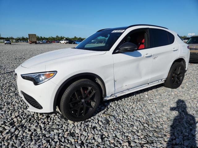  Salvage Alfa Romeo Stelvio