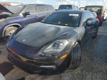  Salvage Porsche Panamera