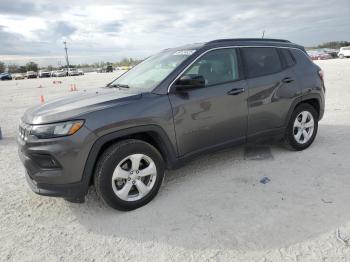  Salvage Jeep Compass