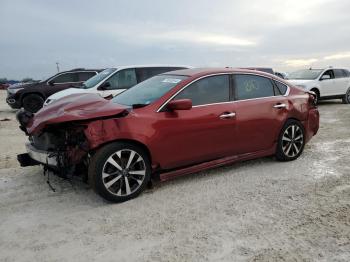  Salvage Nissan Altima