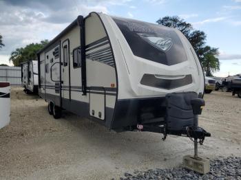  Salvage Winnebago Minnie