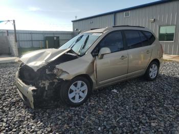  Salvage Kia Rondo