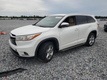  Salvage Toyota Highlander
