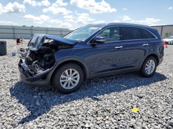  Salvage Kia Sorento