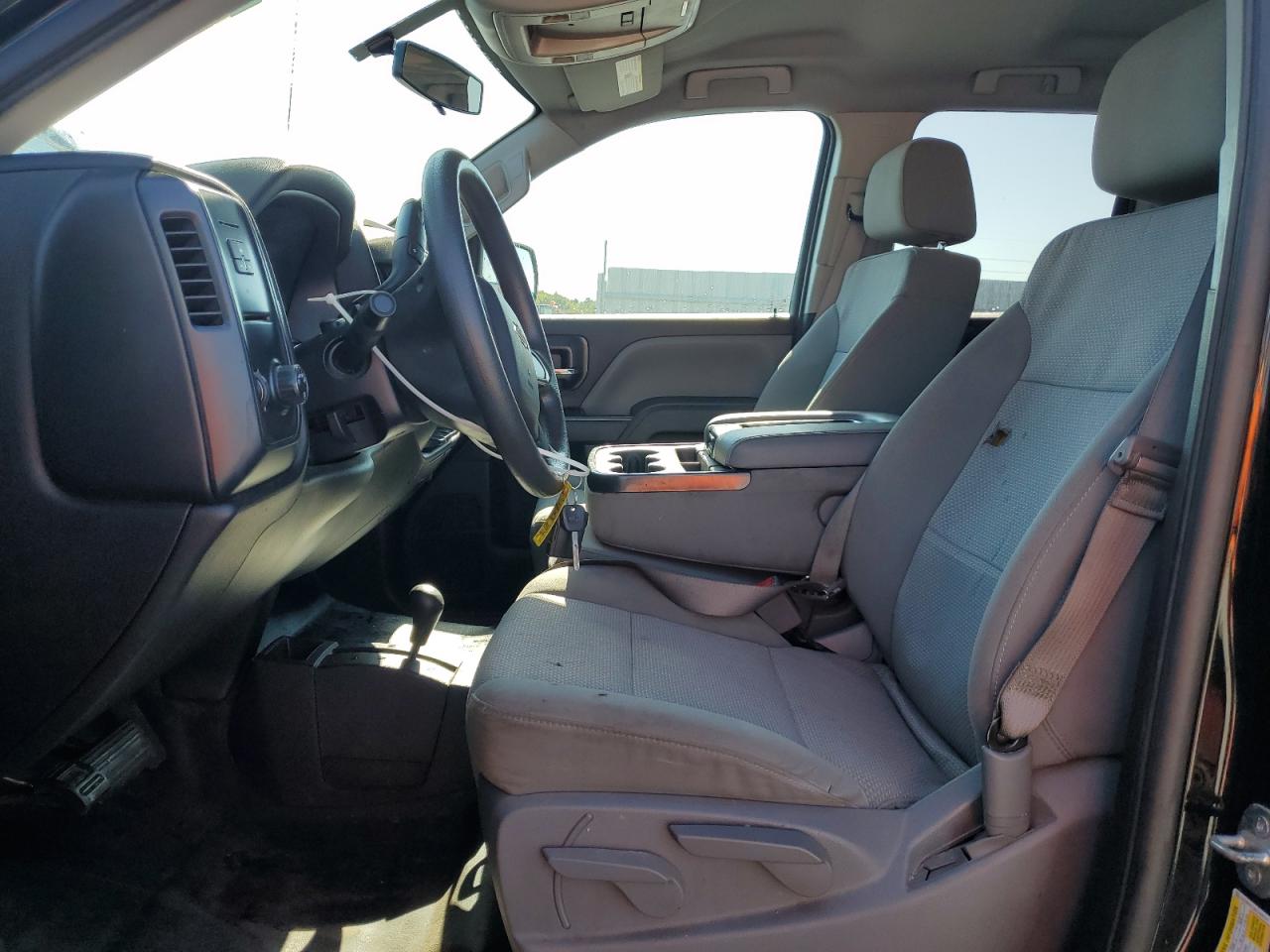 Chevrolet Silverado K1500 Custom Image 2