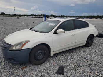 Salvage Nissan Altima