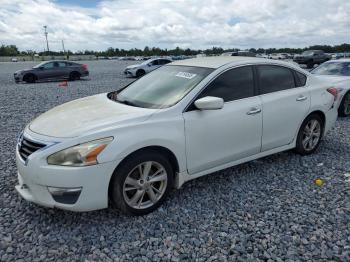  Salvage Nissan Altima
