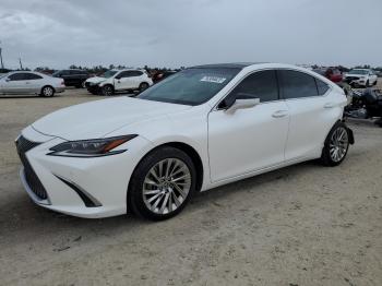  Salvage Lexus Es