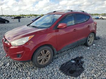  Salvage Hyundai TUCSON