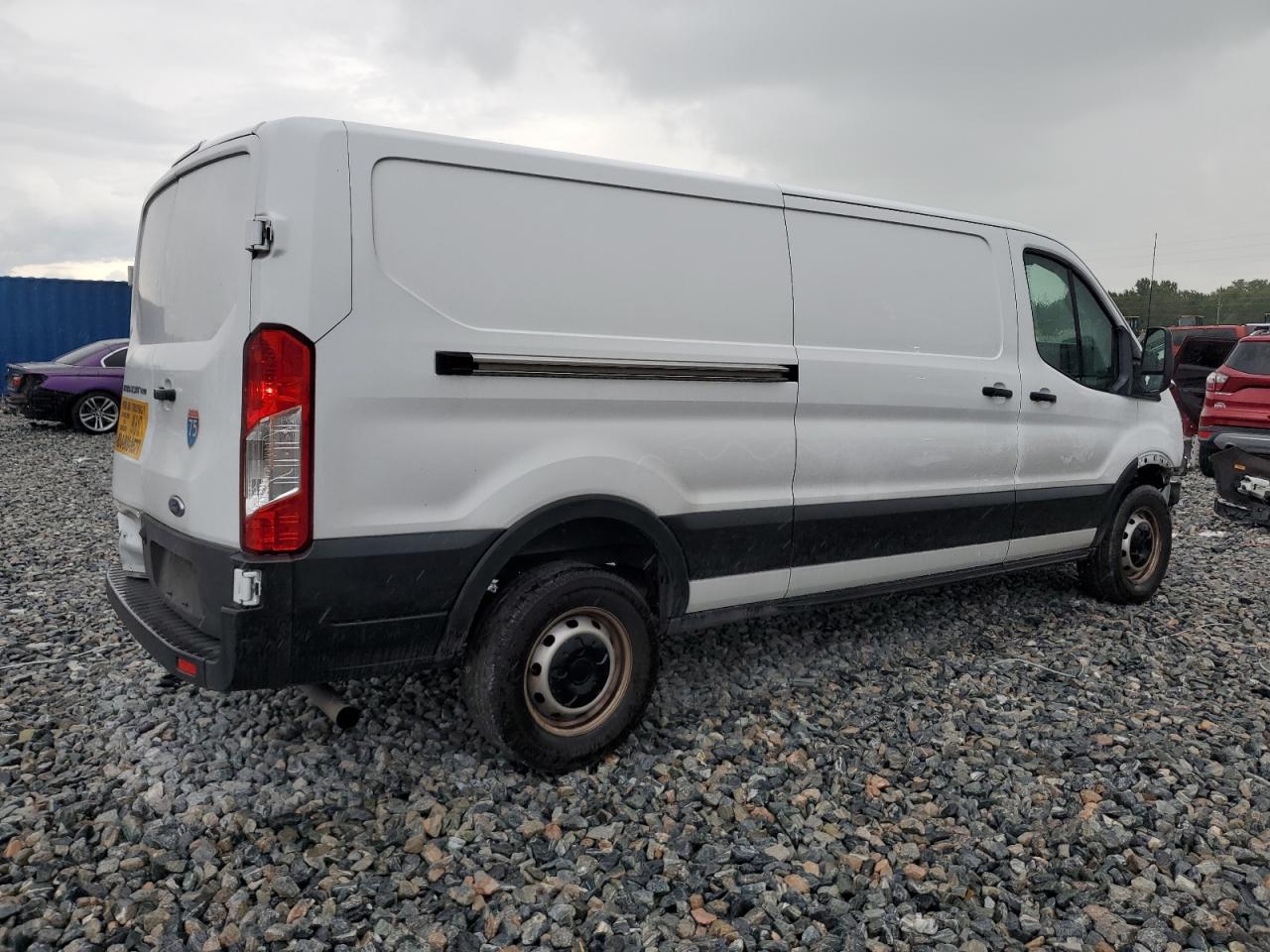 Ford Transit T-150 Image 5