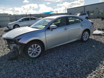  Salvage Lexus Es