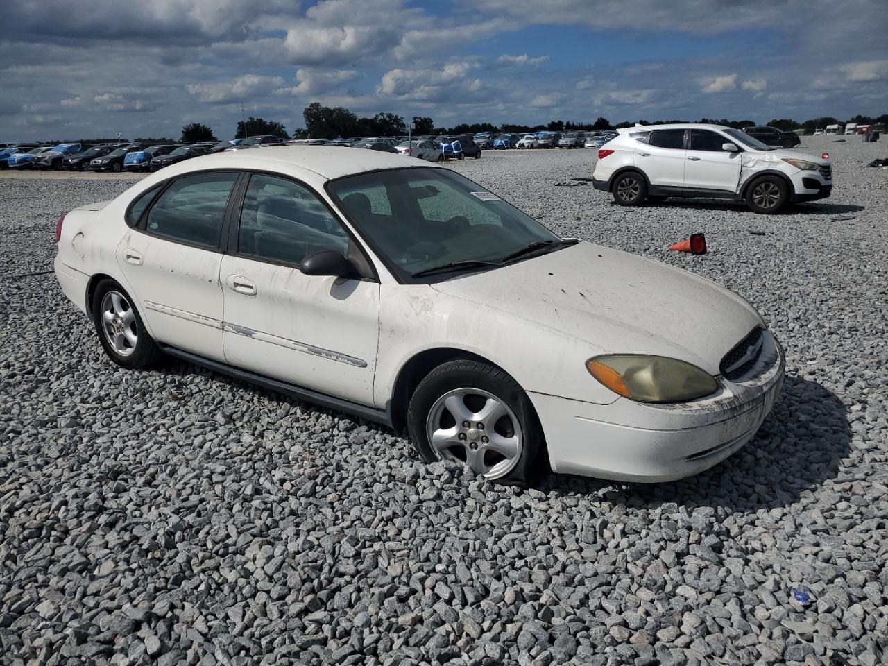Ford Taurus Se Image 5