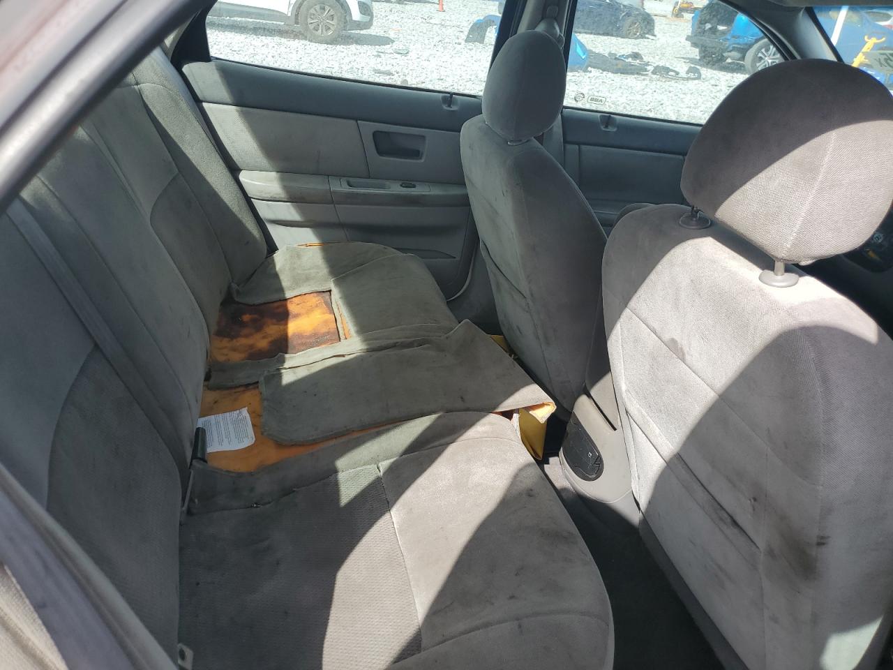 Ford Taurus Se Image 8