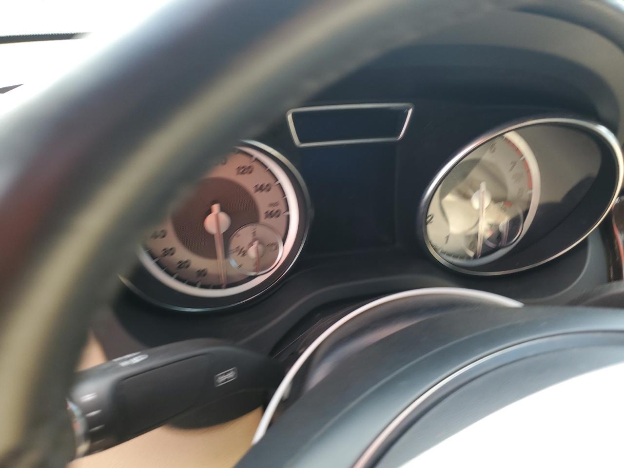 Mercedes-Benz Cla-class 250 Image 13