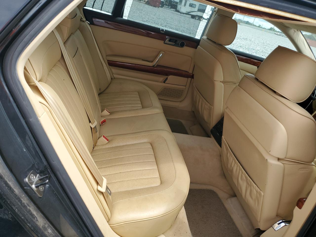 Volkswagen Phaeton 4.2 Image 6