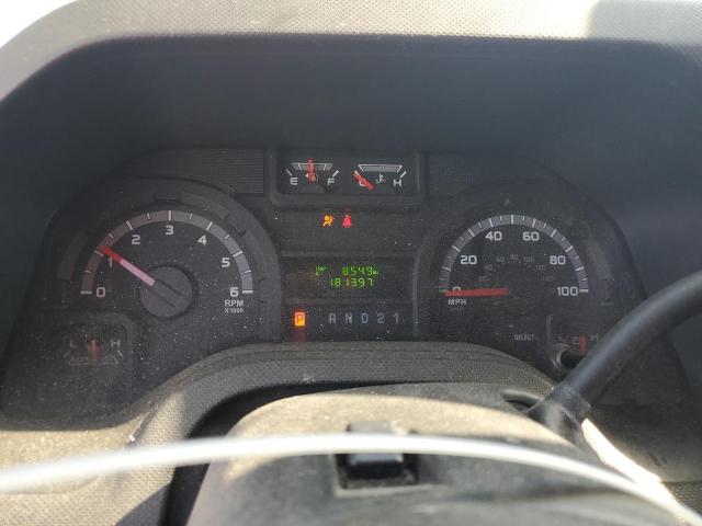 Ford Econoline E250 Van Image 5