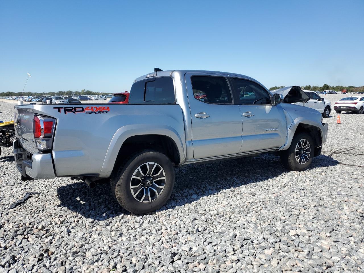 Toyota Tacoma Double Cab Image 12