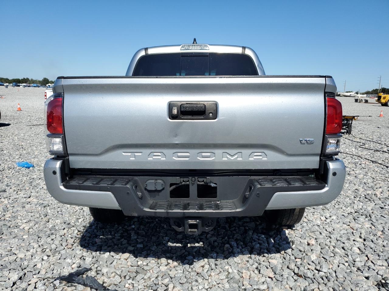 Toyota Tacoma Double Cab Image 6