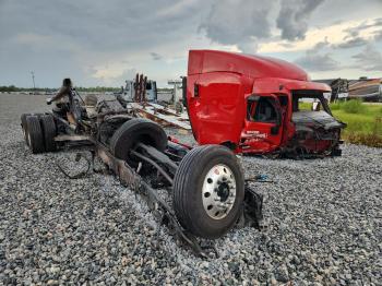  Salvage Peterbilt 579