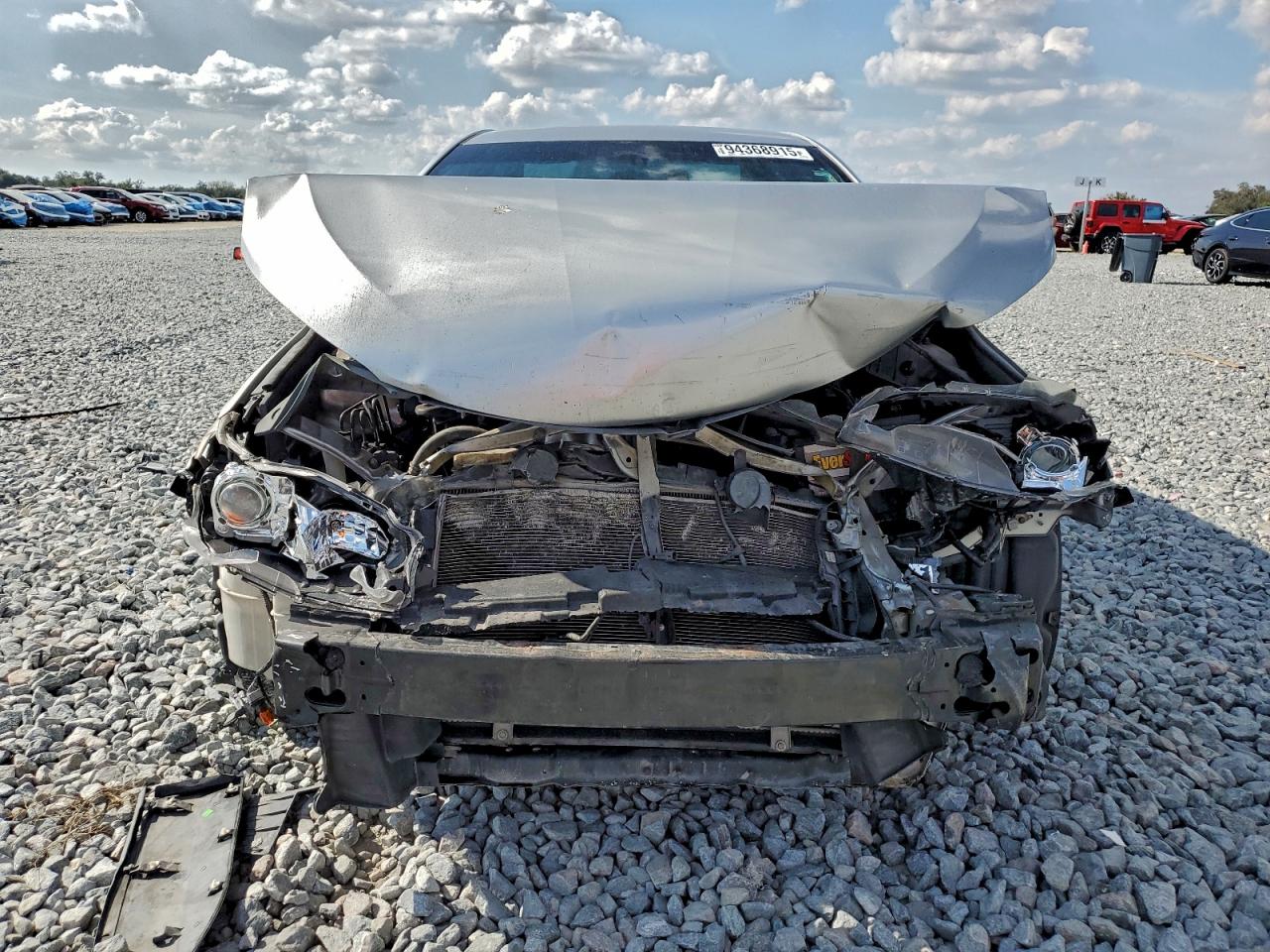 Toyota Camry Le Image 5