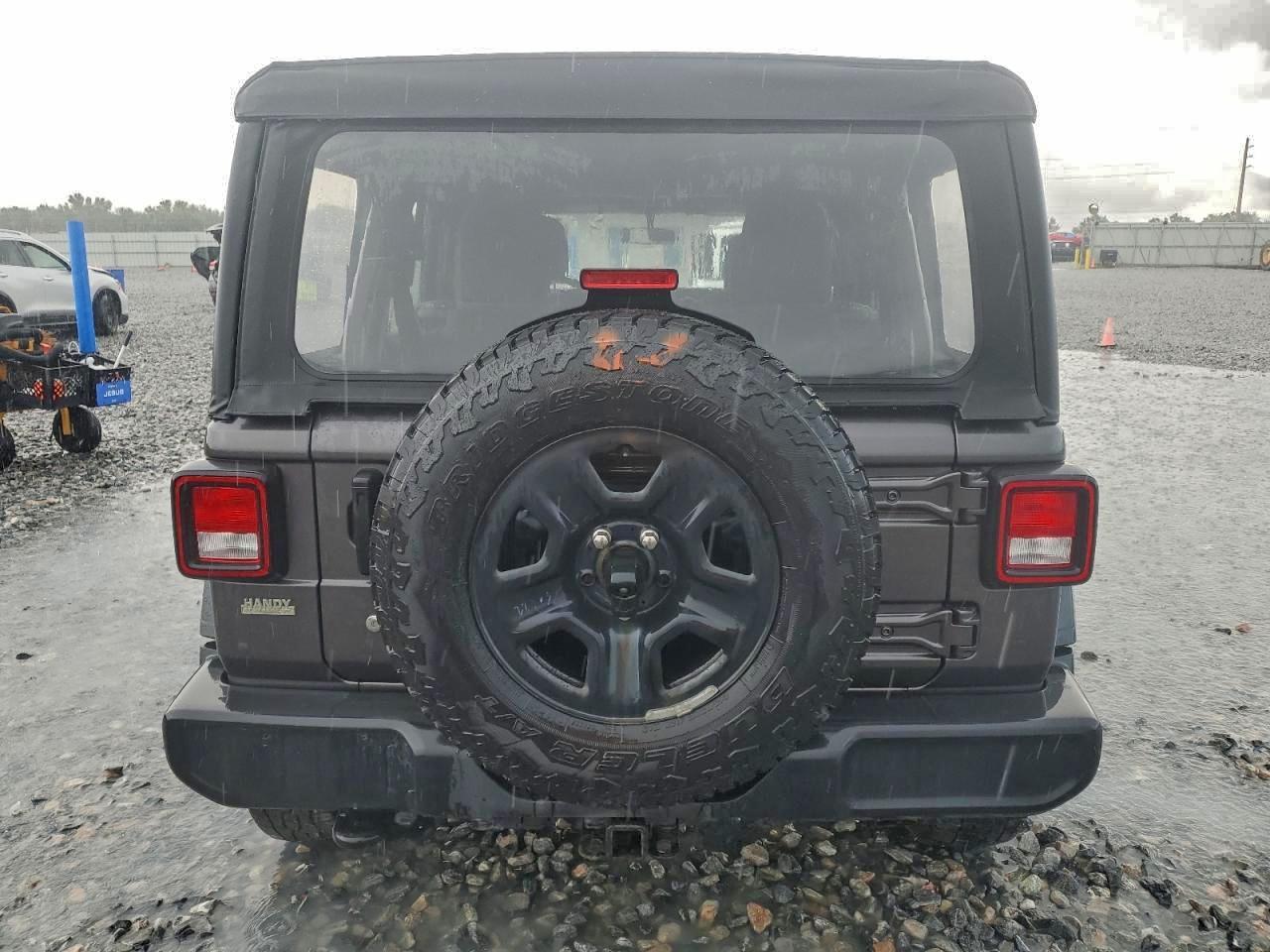 Jeep Wrangler Sport Image 7