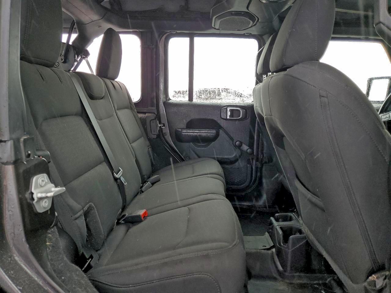 Jeep Wrangler Sport Image 12