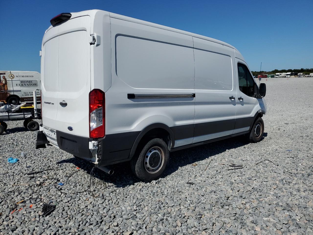 Ford Transit T-250 Image 2