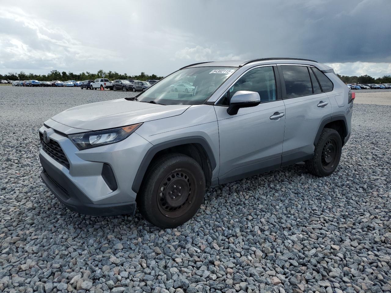 Toyota RAV4 Le Image 1
