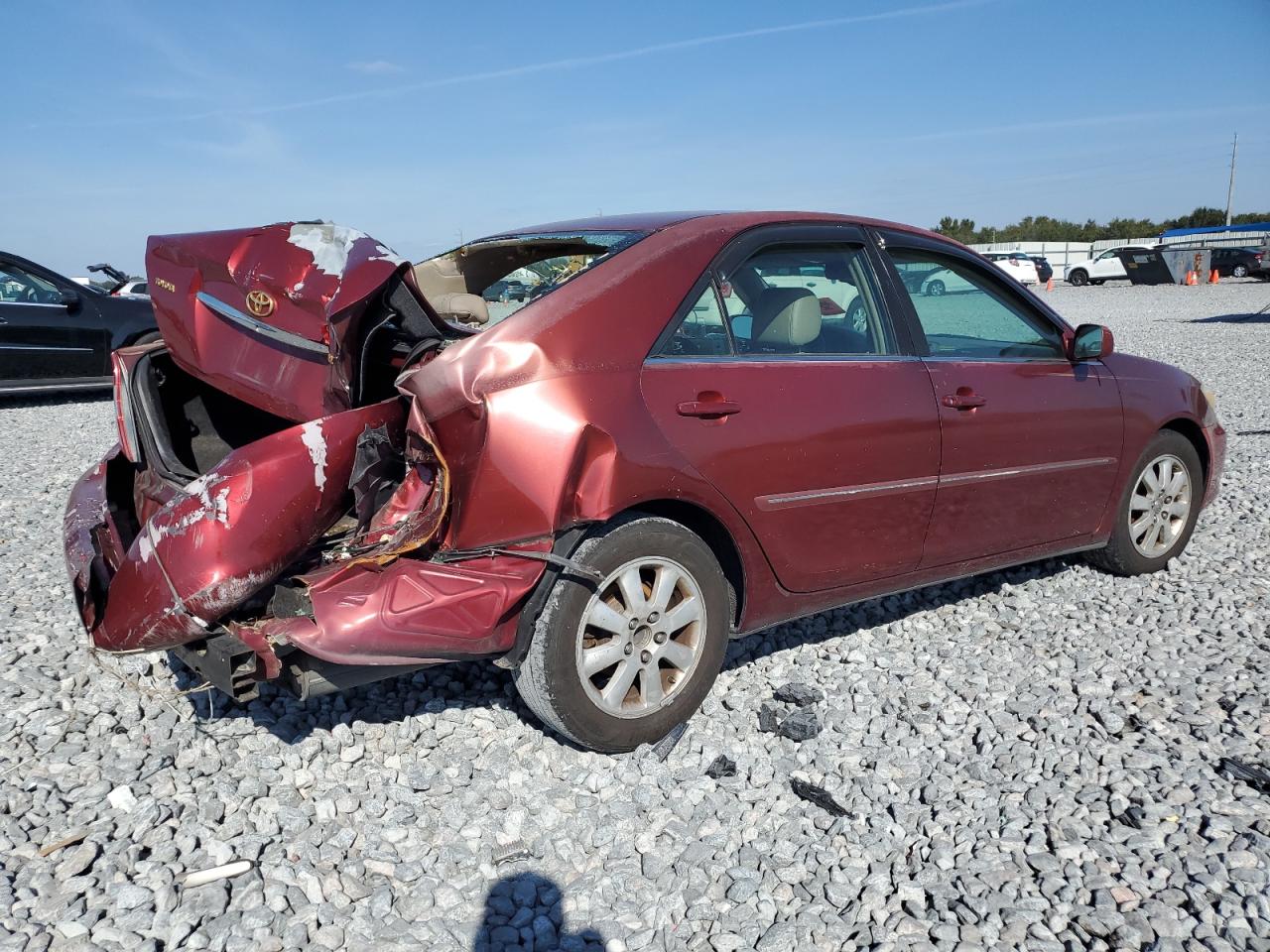 Toyota Camry Le Image 2