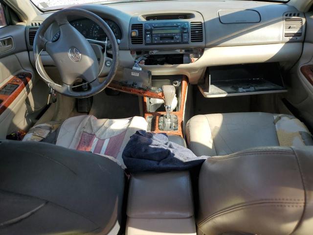 Toyota Camry Le Image 4