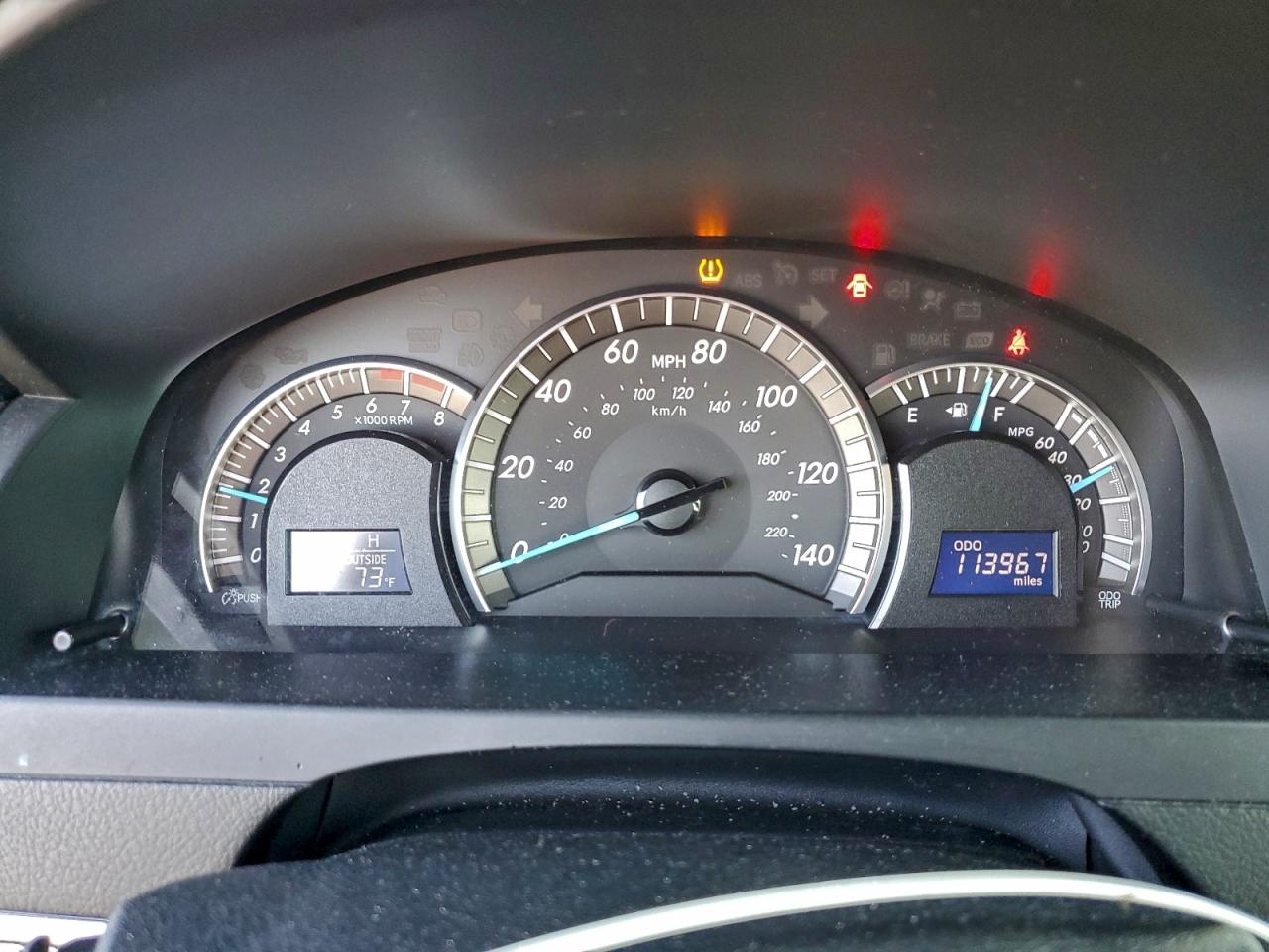 Toyota Camry Base Image 10