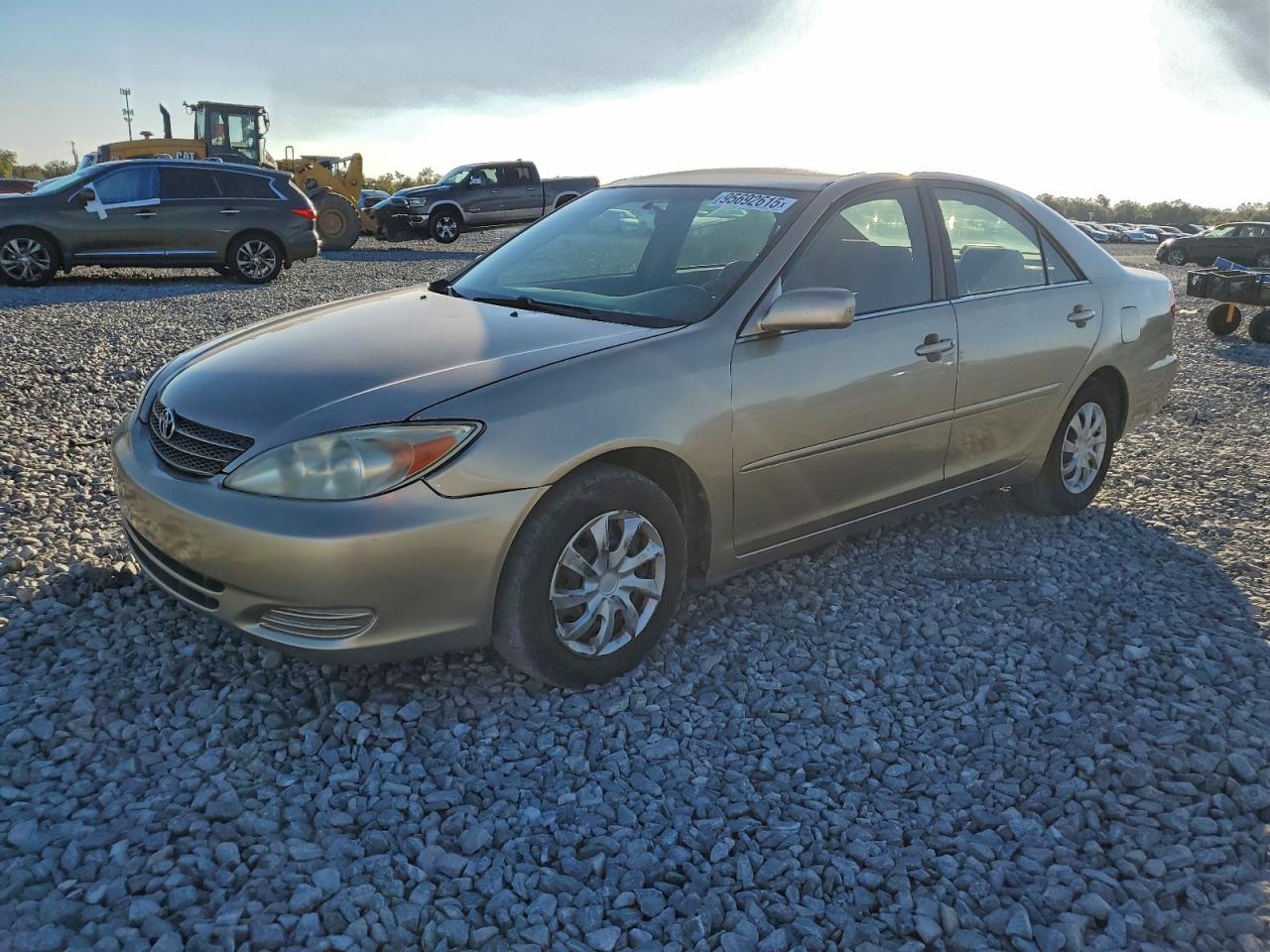 Toyota Camry Le Image 1