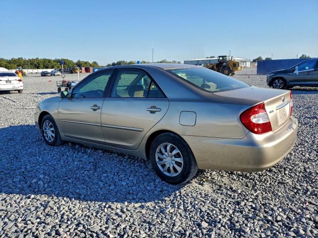 Toyota Camry Le Image 2