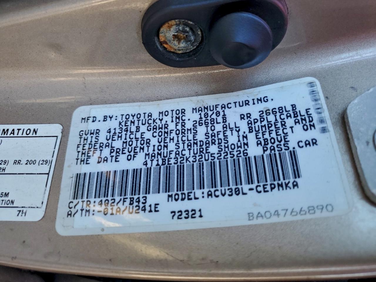 Toyota Camry Le Image 5